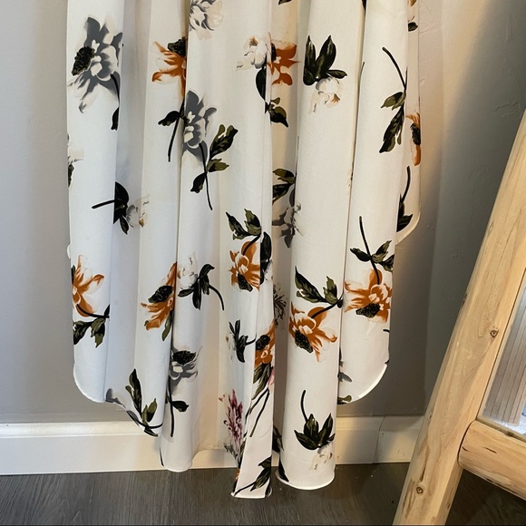 Hello Molly White Floral High to Low Summer Dress - Picture 4 of 5